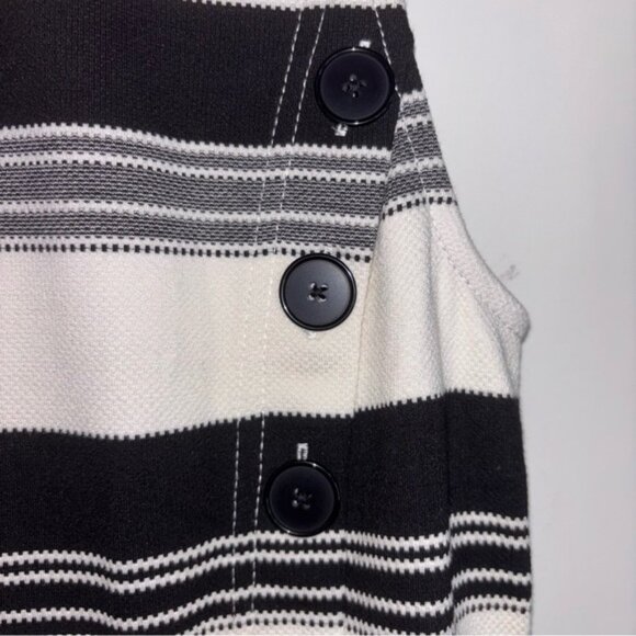 Halogen Women’s Medium Black White Striped Sleeveless Dress Back Zipper Classic - Picture 5 of 10